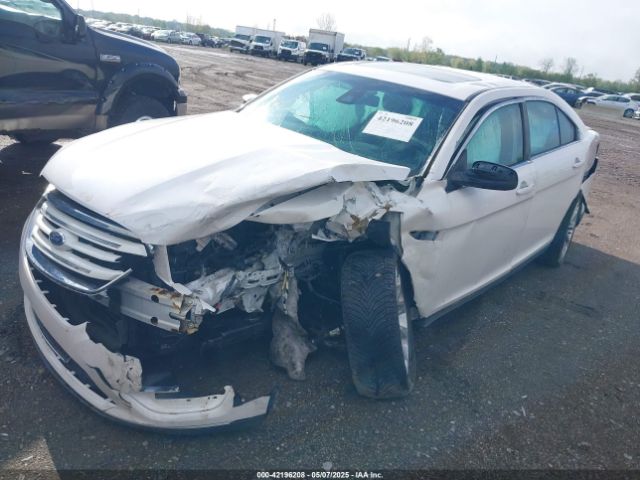 1FAHP2J86KG100800 Ford Taurus Limited
