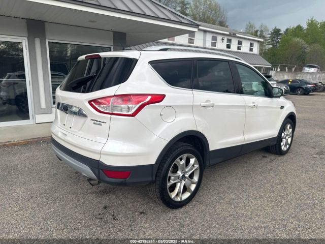 1FMCU9J94EUC63638 Ford Escape Titanium