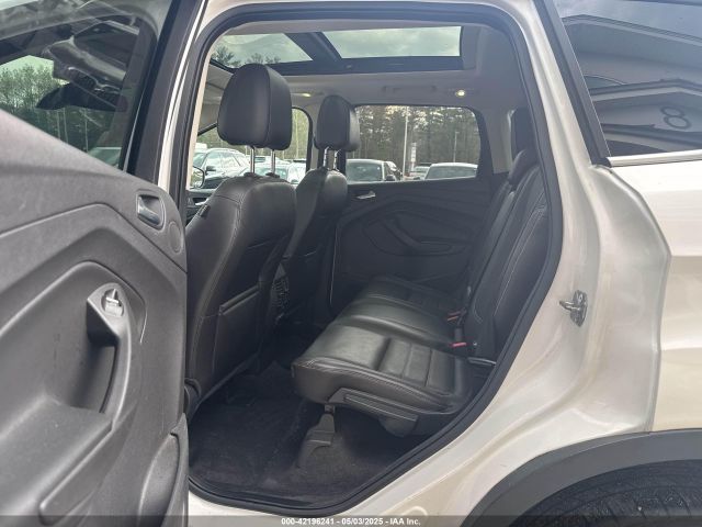 1FMCU9J94EUC63638 Ford Escape Titanium
