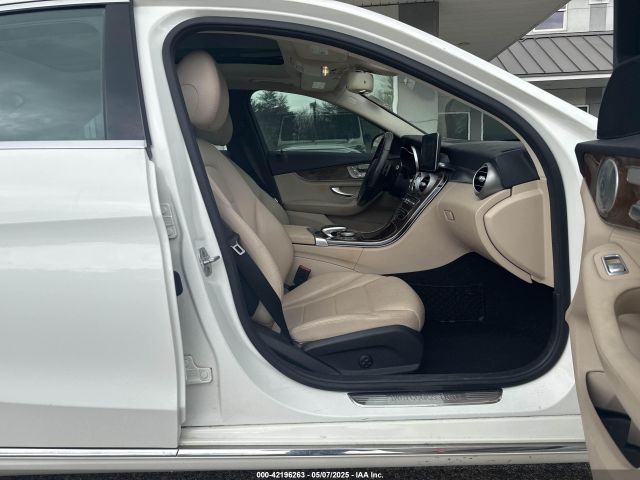 55SWF4KB2FU033976 Mercedes-Benz C 300 4matic/luxury 4matic/sport 4matic