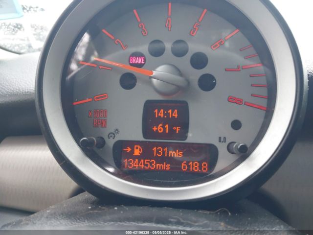 2010 MINI COOPER WMWMF3C55ATZ26755 Photo 6