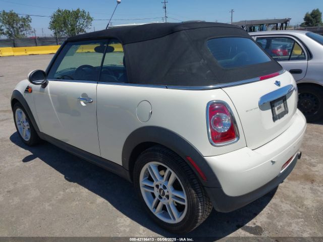 2013 MINI CONVERTIBLE WMWZN3C55DT265855 Photo 2