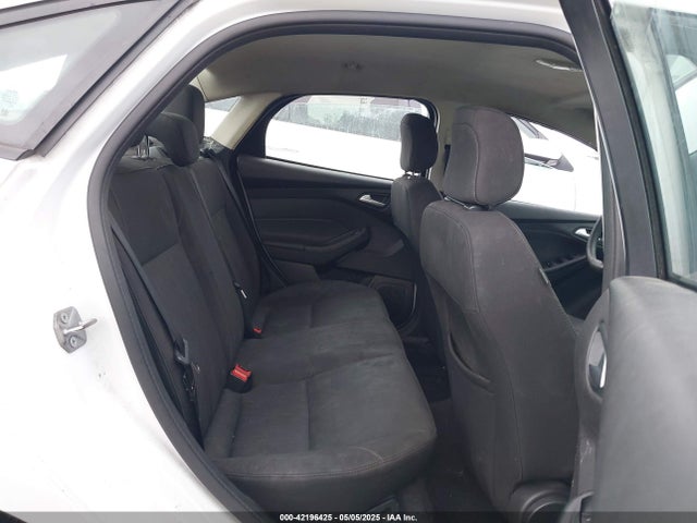 1FADP3F26JL250954 Ford FOCUS SE