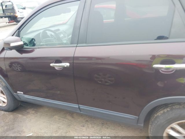 5XYKTDA76FG565178 KIA Sorento Lx V6