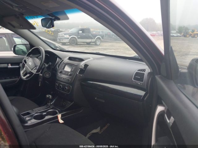 5XYKTDA76FG565178 KIA Sorento Lx V6