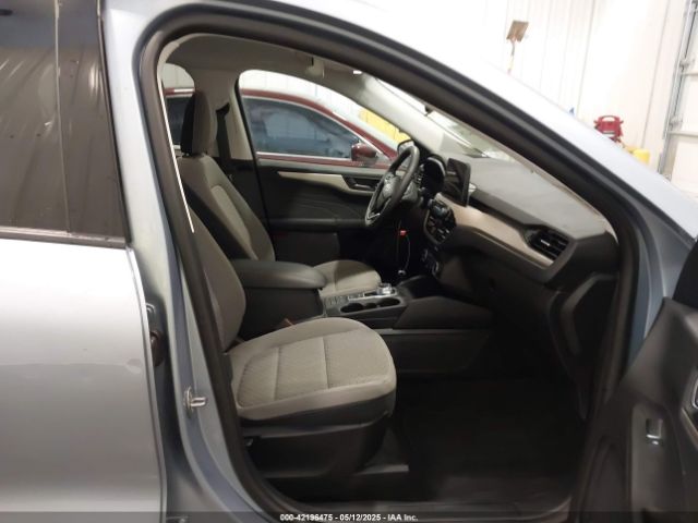 1FMCU0G64NUB71518 Ford ESCAPE SE