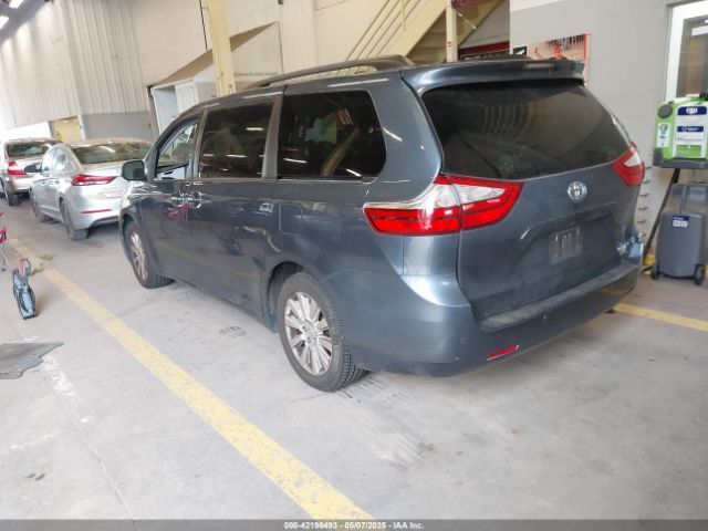 5TDDK3DCXFS124994 Toyota Sienna Xle 7 Passenger