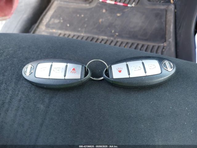 5N1AR2MM0EC682138 Nissan Pathfinder Sv