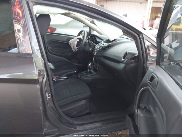 3FADP4EJ1KM142577 Ford FIESTA SE