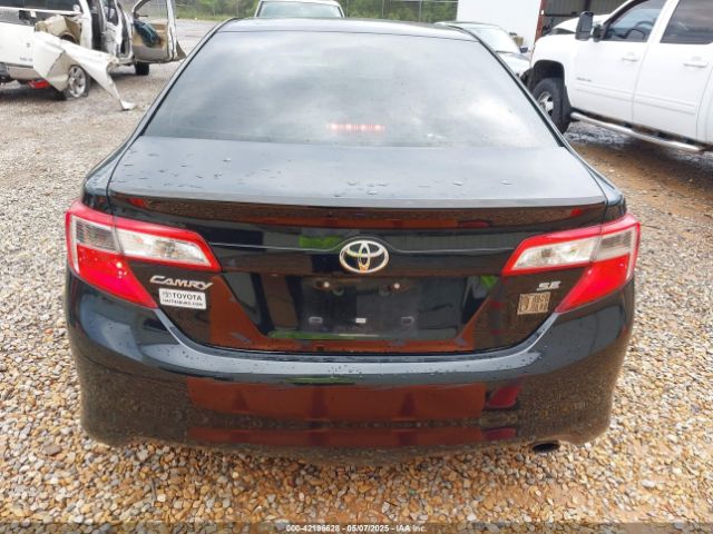 4T1BF1FK0EU870638 Toyota CAMRY SE