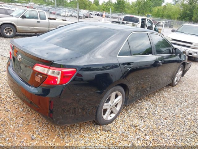 4T1BF1FK0EU870638 Toyota CAMRY SE