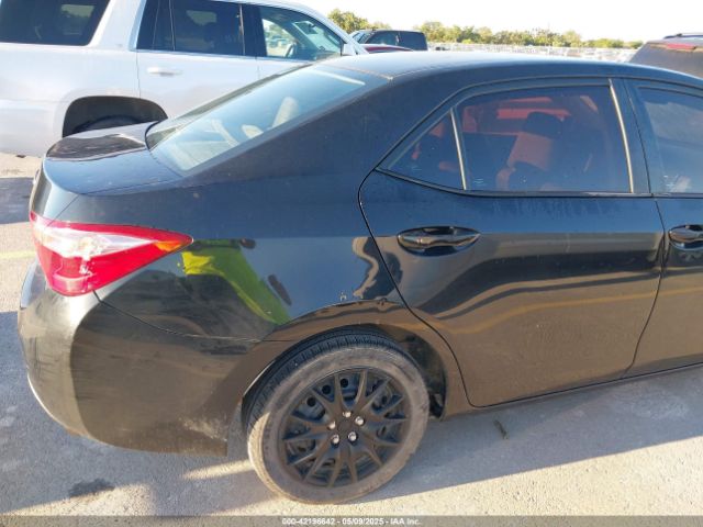 5YFBURHEXHP685966 Toyota COROLLA LE