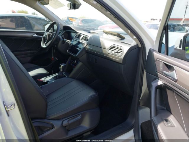 3VV3B7AXXRM101084 Volkswagen Tiguan 2.0t Se/2.0t Wolfsburg Edition