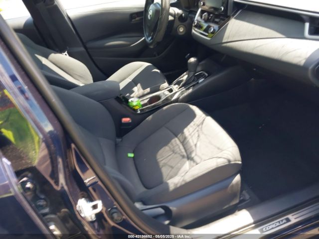 5YFEPMAE1NP360040 Toyota COROLLA LE