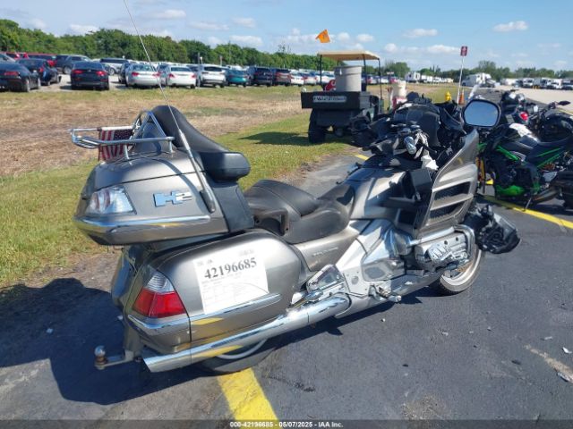 2006 HONDA GL1800 1HFSC47F36A512507 Photo 3