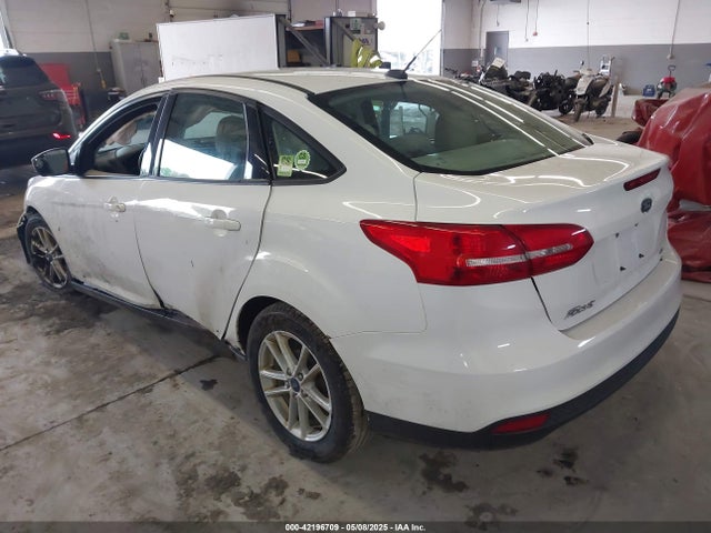 1FADP3F23JL257845 Ford FOCUS SE