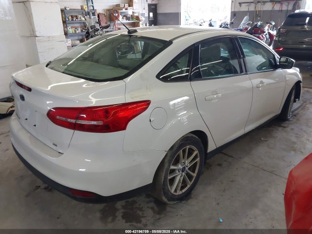 1FADP3F23JL257845 Ford FOCUS SE