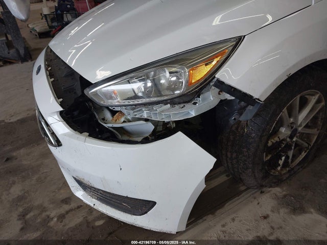 1FADP3F23JL257845 Ford FOCUS SE