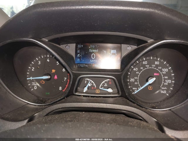 1FADP3F23JL257845 Ford FOCUS SE
