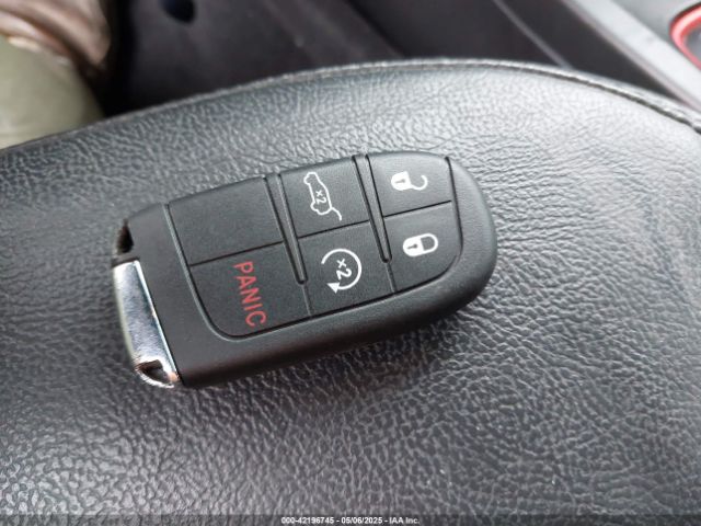 2018 JEEP COMPASS 3C4NJDDB2JT441607 Photo 10