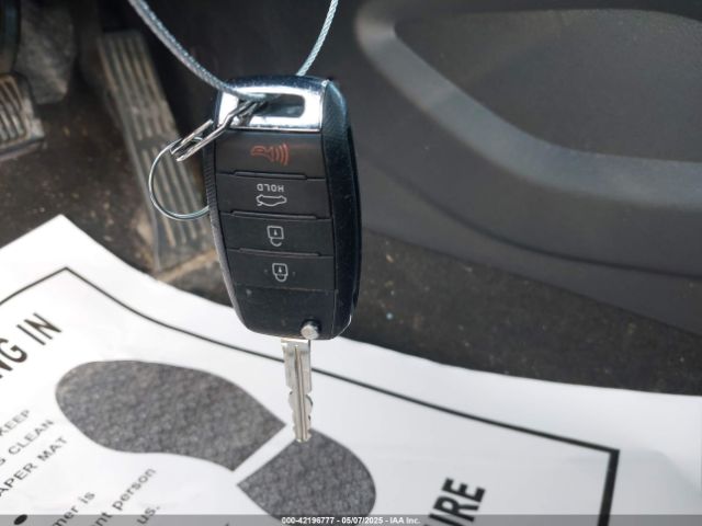 KNAFK4A68G5477333 KIA FORTE LX