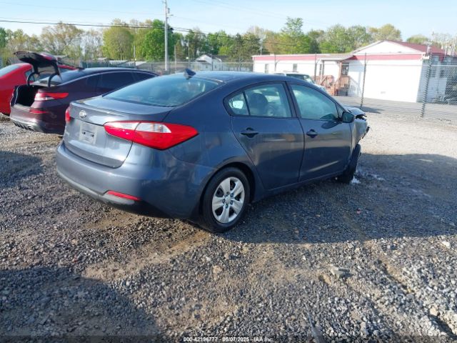 KNAFK4A68G5477333 KIA FORTE LX