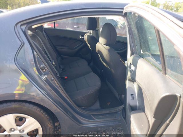 KNAFK4A68G5477333 KIA FORTE LX