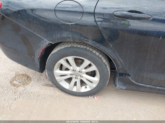 1C3CCCFB8GN182031 Chrysler 200 Touring
