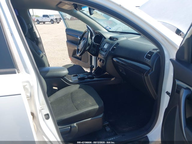 5XYKT4A6XFG654663 KIA SORENTO LX
