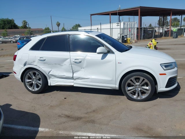 WA1JCCFS0JR020083 Audi Q3 2.0t Premium/2.0t Sport Premium