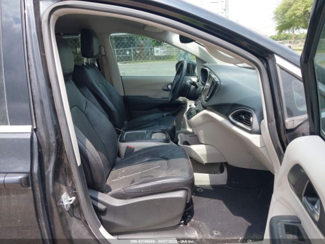 2022 CHRYSLER PACIFICA 2C4RC1BG2NR128980 Photo 4