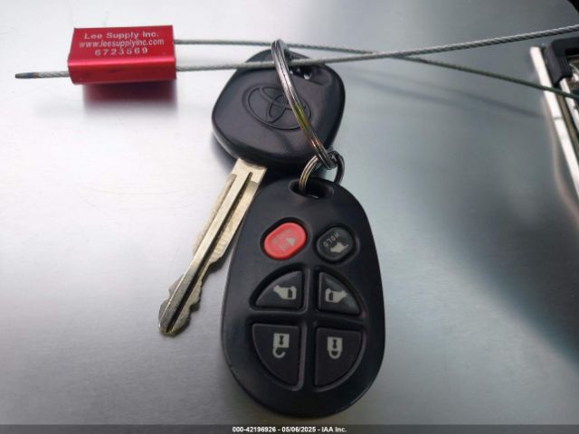 2017 TOYOTA SIENNA 5TDXZ3DC9HS771012 Photo 10