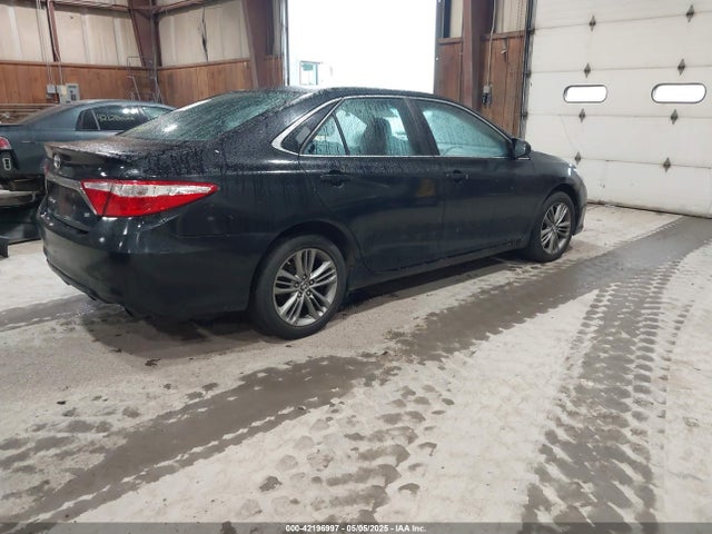 4T1BF1FK1GU116618 Toyota CAMRY SE