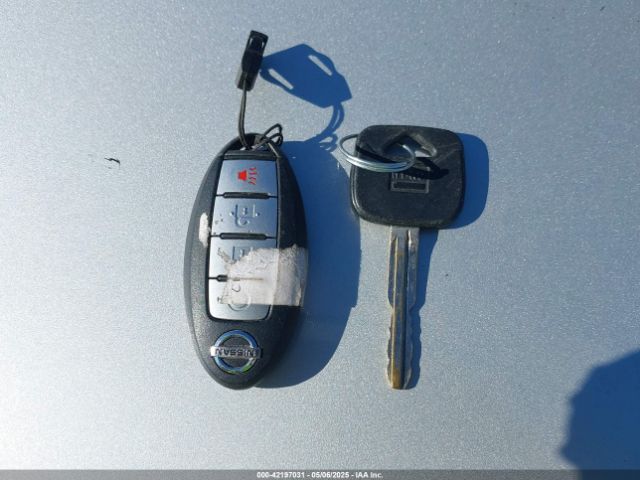 KNMAT2MV7HP541076 Nissan ROGUE SV