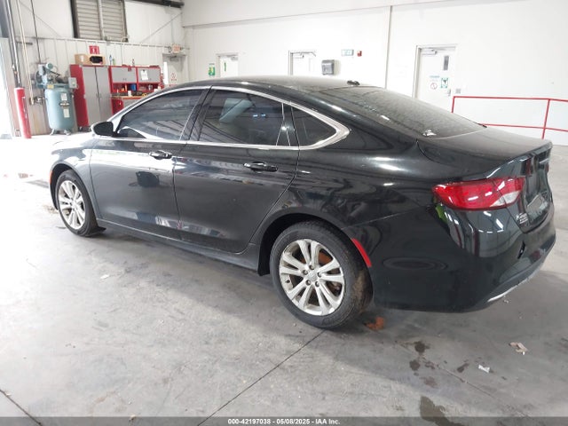 Chrysler 200 Limited 2015 1C3CCCABXFN547296 Image 3