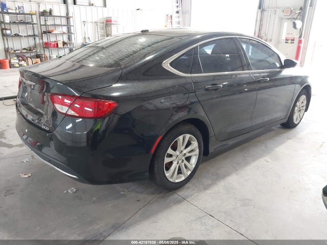 Chrysler 200 Limited 2015 1C3CCCABXFN547296 Image 4