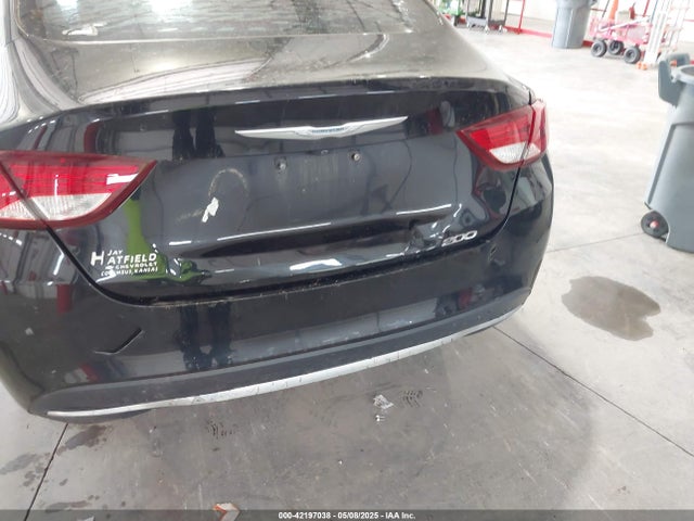 Chrysler 200 Limited 2015 1C3CCCABXFN547296 Image 6
