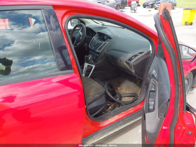 1FADP3F27EL295441 Ford FOCUS SE