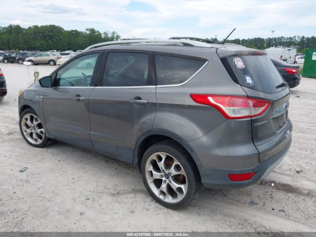 1FMCU0J90EUA28522 Ford Escape Titanium