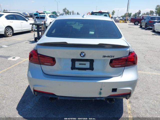 WBA8B3G57JNV00822 BMW 340i
