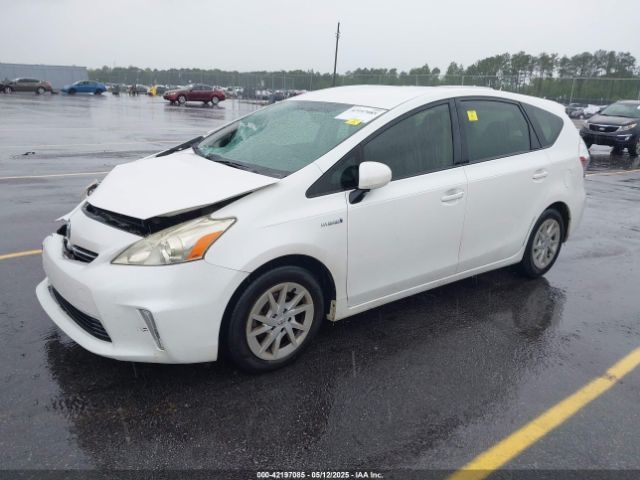 JTDZN3EU7E3307550 Toyota Prius V Three
