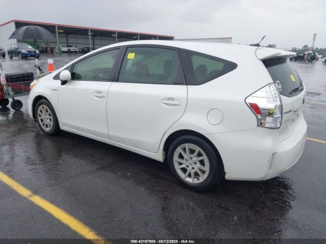 JTDZN3EU7E3307550 Toyota Prius V Three