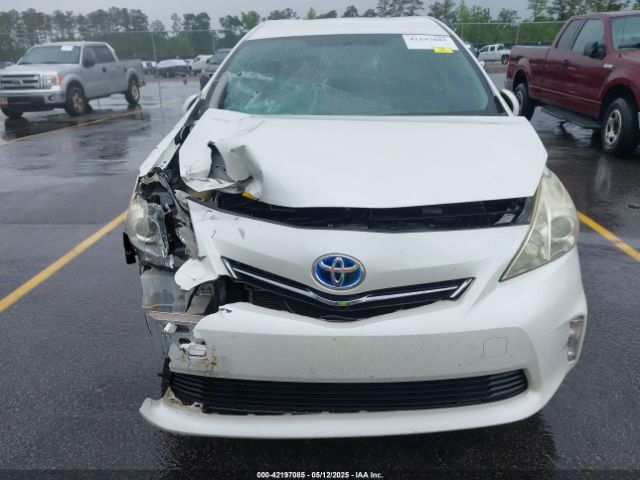 JTDZN3EU7E3307550 Toyota Prius V Three