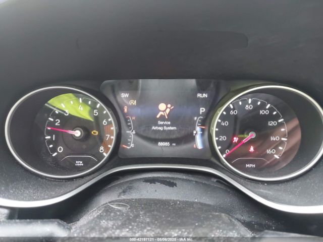 3C4NJDBB7JT455635 Jeep Compass Altitude 4x4