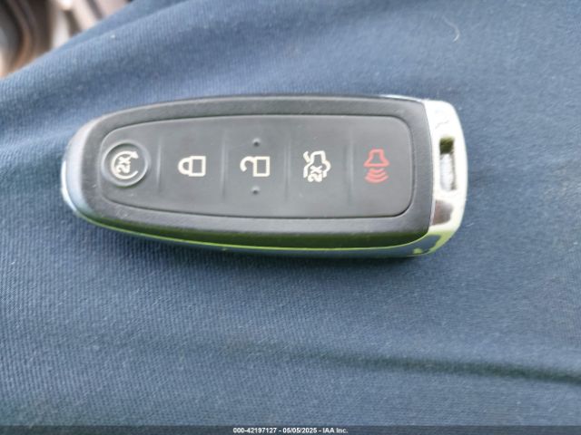 1FMCU9J95EUD30151 Ford Escape Titanium