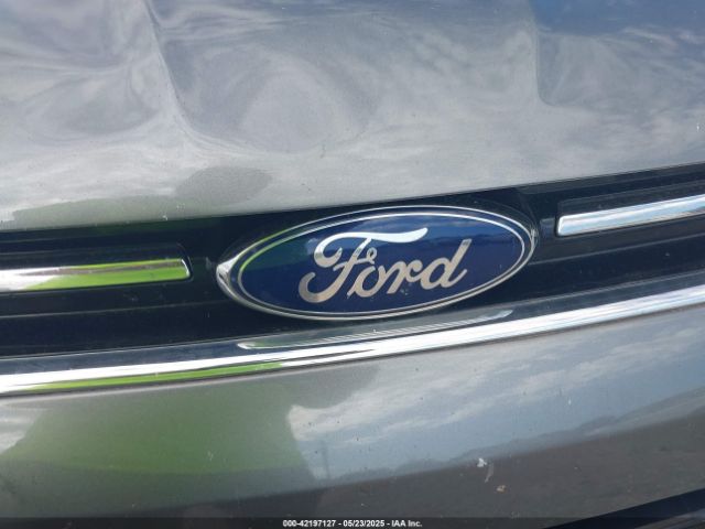 1FMCU9J95EUD30151 Ford Escape Titanium
