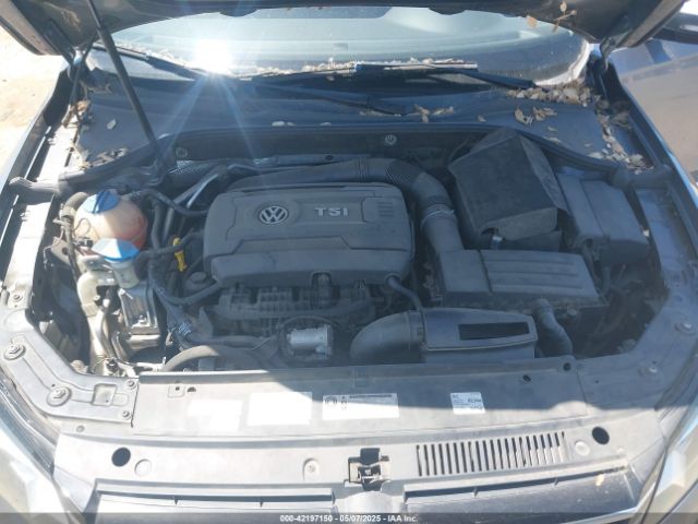 1VWAT7A30EC025433 Volkswagen Passat 1.8t Wolfsburg Edition