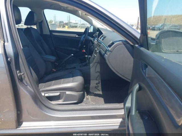 1VWAT7A30EC025433 Volkswagen Passat 1.8t Wolfsburg Edition
