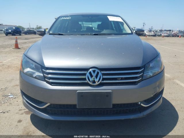 1VWAT7A30EC025433 Volkswagen Passat 1.8t Wolfsburg Edition