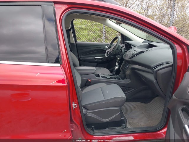 1FMCU9GD6JUA40183 Ford ESCAPE SE